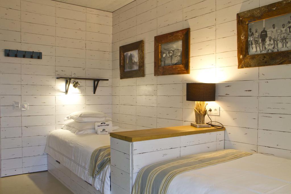 Surfers Lodge Peniche Dış mekan fotoğraf