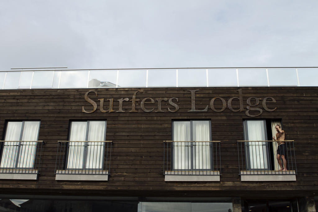 Surfers Lodge Peniche Dış mekan fotoğraf