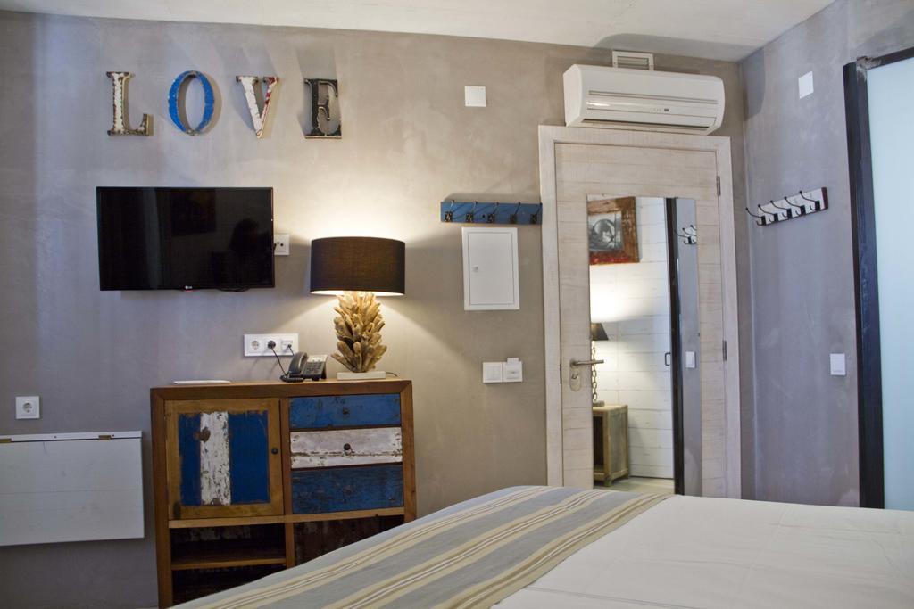Surfers Lodge Peniche Dış mekan fotoğraf