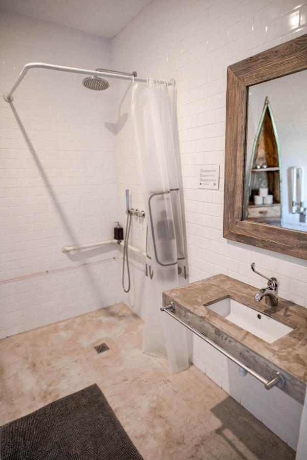 Surfers Lodge Peniche Dış mekan fotoğraf