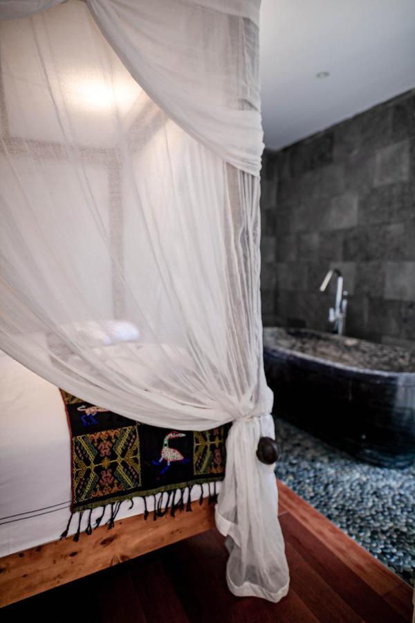 Surfers Lodge Peniche Dış mekan fotoğraf